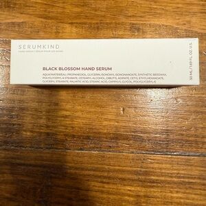 SERUMKIND Black Blossom Hand Serum